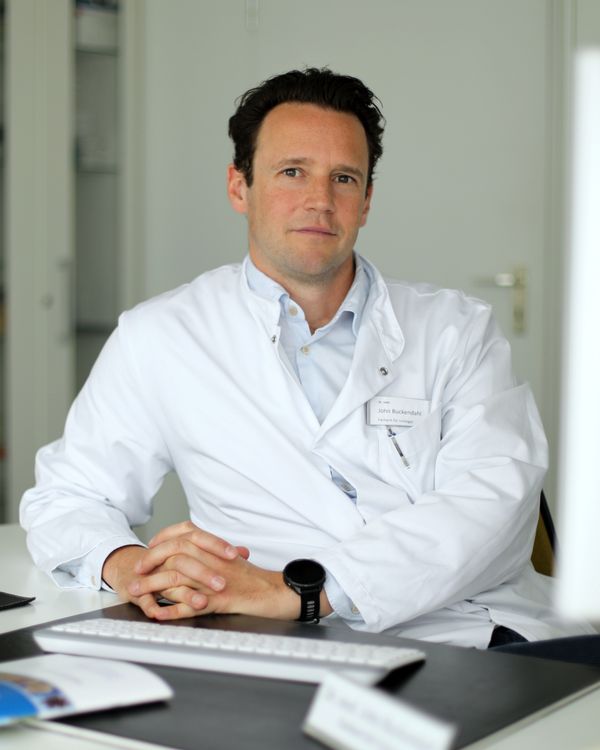 Dr. med. John Buckendahl